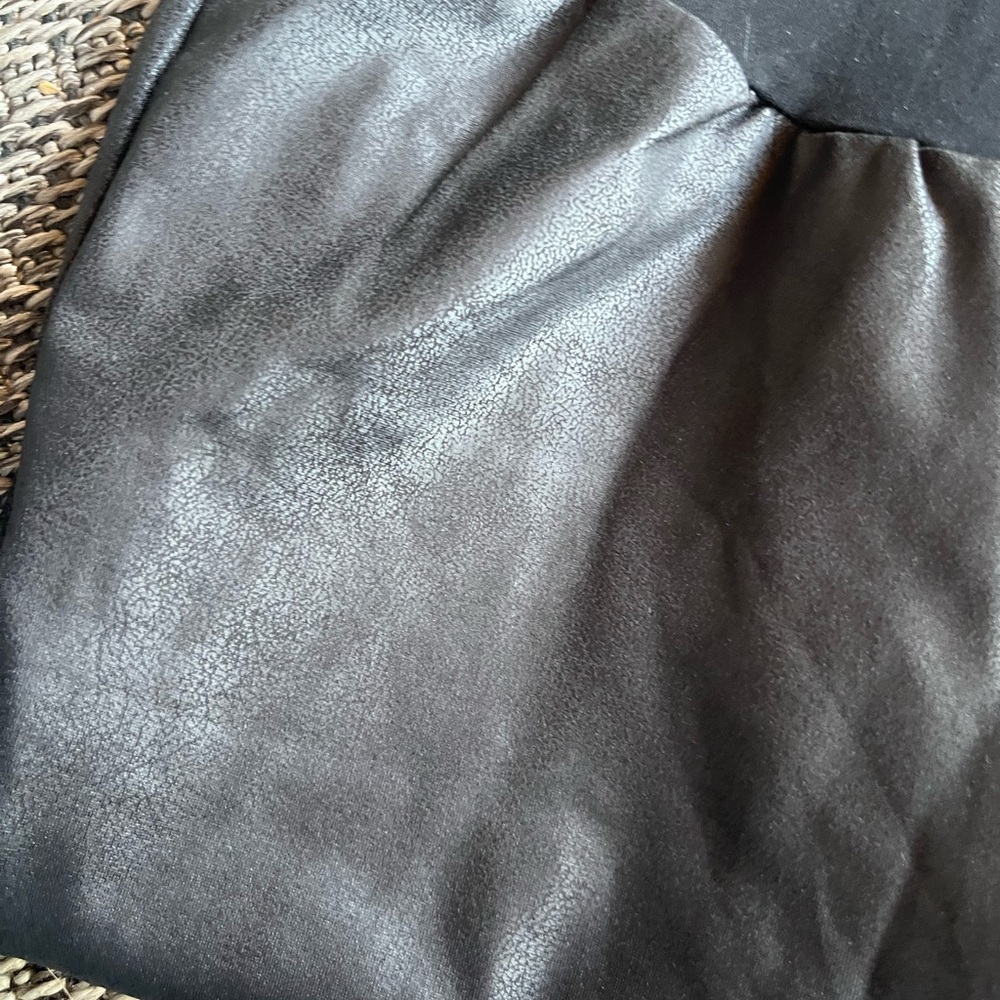 NWT Black  faux leather stretch Maternity Leggings - Picture 2 of 4